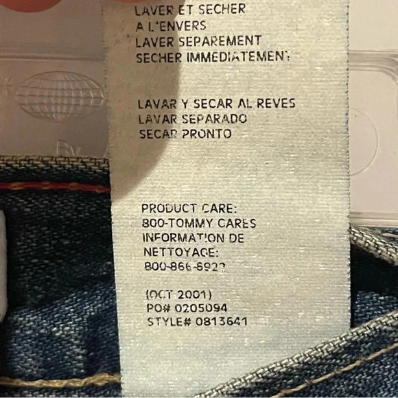 Vintage Tommy Hilfiger jeans. Size 6. Carpenter loop, full leg. - Picture 6 of 8